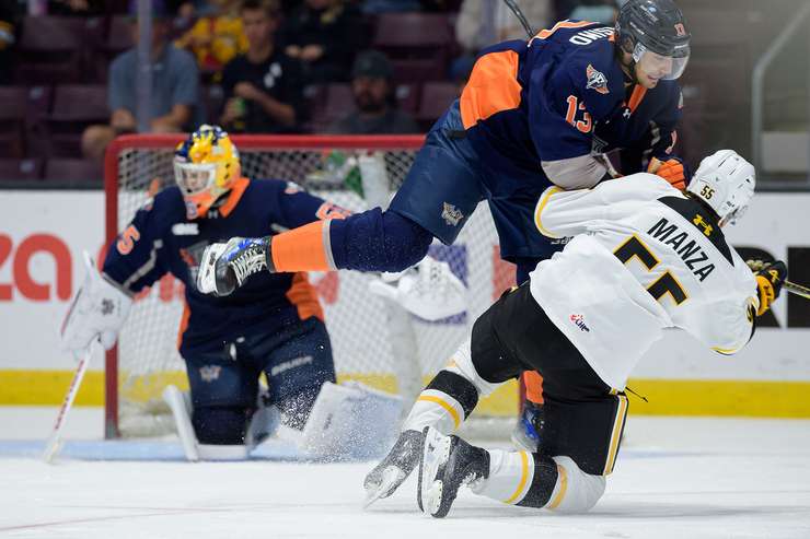Flint Firebirds at Sarnia Sting, Sunday September 29, 2025. Photo by Metcalfe Photography. 