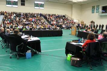 Hundreds of people attended a meeting to discuss public school closures, October 13, 2015. (Photo by Jason Viau)