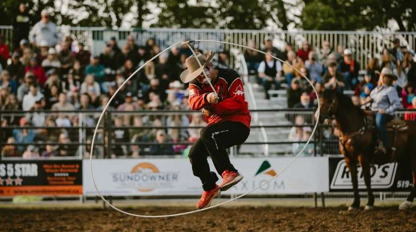 Kingsville Pro Rodeo raises $10k for Ronald McDonald House