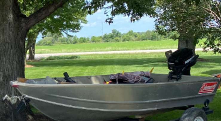 Chatham-Kent police are looking for this boat after it was reported stolen. (Photo courtesy of Chatham-Kent police)