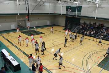 The Windsor Lancers and the Fanshawe Falcons practicing before the game. October 4, 2016. (Photo by Natalia Vega)