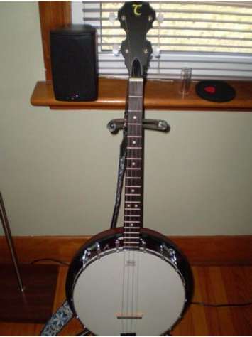 Chatham-Kent police say this banjo was stolen during a break-in on January 3, 2018. (Photo courtesy of CK Crime Stoppers)