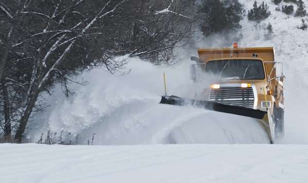 Winter weather prompts warnings from Environment Canada, OPP