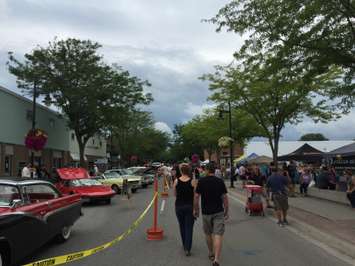 People and classic cars line the streets at the 27th annual Wallaceburg Antique Motor and Boat Outing, August 8, 2015. (Photo by the Blackburn Radio Summer Patrol)