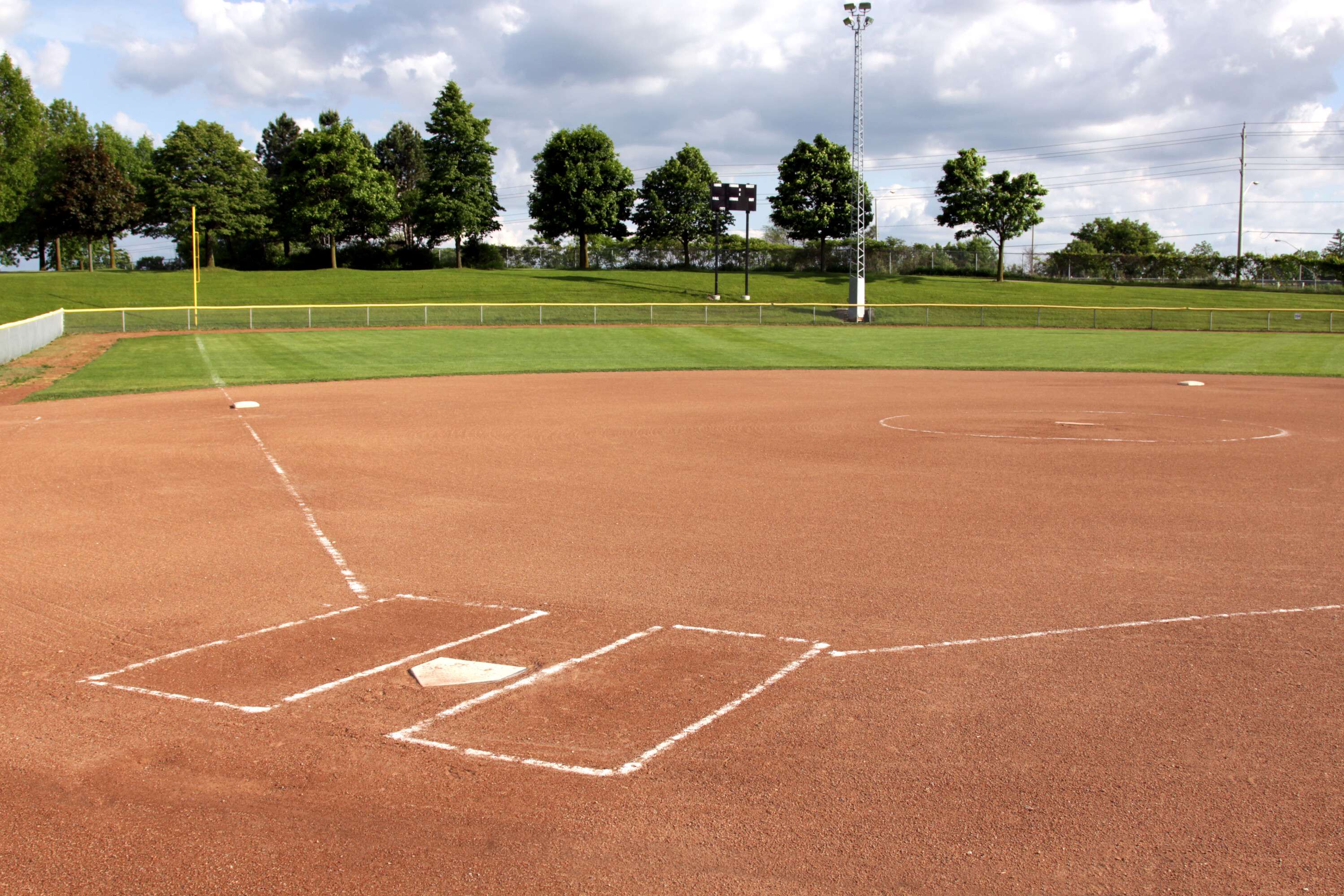 Softball Canada releases core roster of players, featuring two Midwestern Ontario players – CKNX News Today