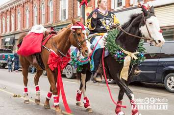 Ridgetown Santa Claus Parade, December 12, 2015 (Photo Courtesy of Design 39 Media)