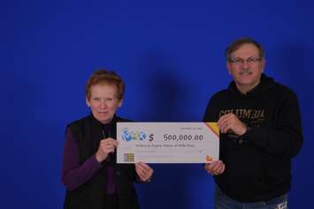 Belle River couple scores big lottery win