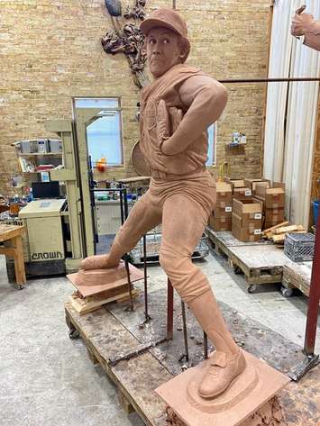 The making of Fergie Jenkins' statue. Photo courtesy of Chicago Cubs.