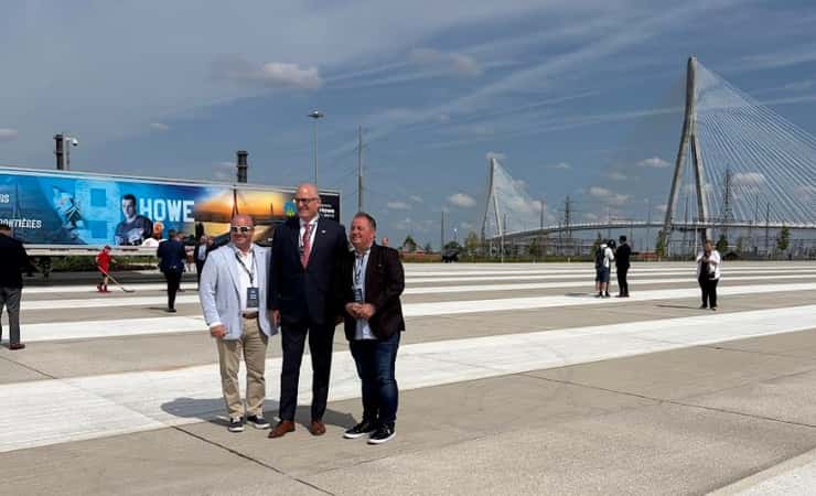 (Photo of Windsor Mayor Drew Dilkens at the Gordie Howe International Bridge ribbon-cutting ceremony by Maureen Revait)