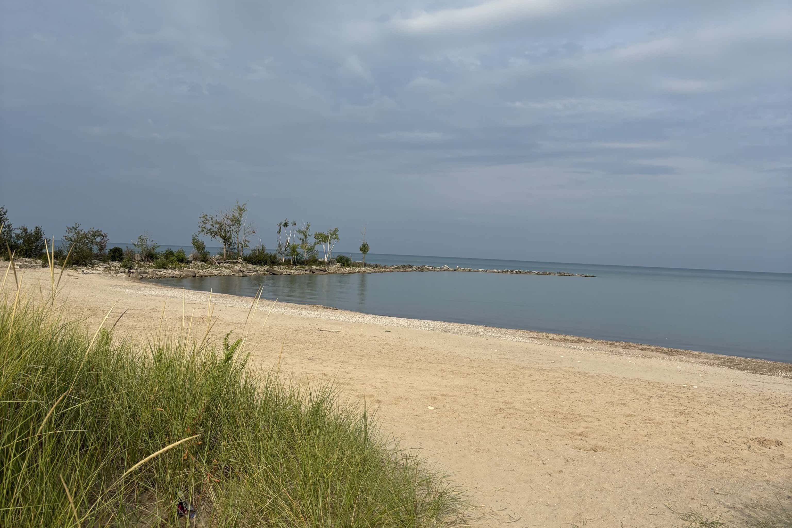 One Huron County beach warning for Labour Day weekend