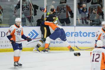 The Sarnia Sting taking on the Flint Firebirds. 21 February 2022. (Metcalfe Photgraphy)