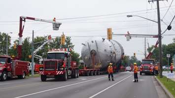 A large refinery vessel turns left on Exmouth from Murphy Rd. Has to make it through the width of the traffic lights. July 17, 2015 (BlackburnNews.com Photo by Briana Carnegie)