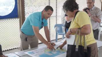 Residents work with city staff to present feedback at Centennial Park public input session May 27, 2015 (BlackburnNews.com Photo by Briana Carnegie)