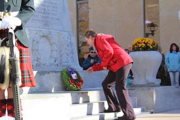 Remembrance Day ceremony at Chatham's Cenotaph, November 11, 2016 (Photo by Jake Kislinsky)