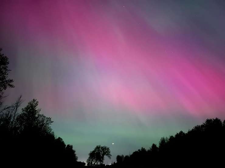 Aurora Borealis Gadshill, Ontario, May 10, 2024 (Image courtesy of Carla Johnston)