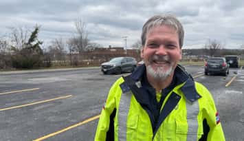 Canada Post letter carrier Mark Kohoutek. December 17, 2024 Blackburn Media photo by Melanie Irwin