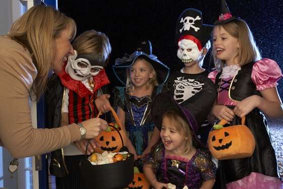 Midwestern Ontario trick-or-treaters should be safe and be seen