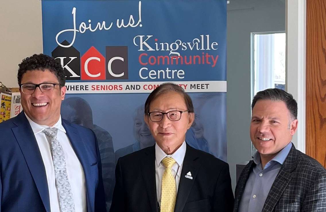 Mayor Dennis Rogers, Minister Raymond Cho, MPP Anthony Leardi at SALC Kingsville (Image courtesy of the Office of Essex MMP Anthony Leardi)