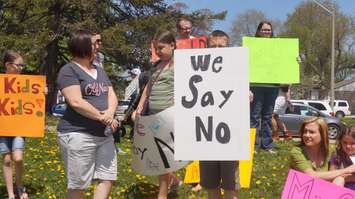 Sarnia-Lambton Sex-ed Protest May 8 2015 (Photo by Briana Carnegie)