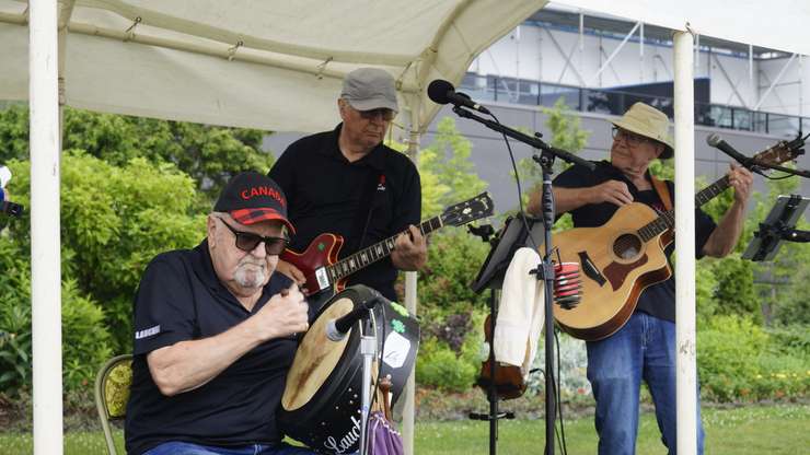 The Sarnia Kitchen Party Band performs during Sarnia's seniors cruise event. 26 June 2023. (Photo by Sarnia News Today)