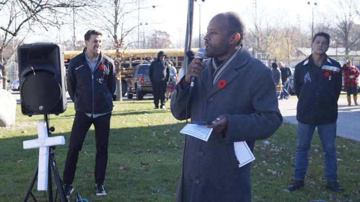 Adam Kilner at the Aamjiwnaang Remembrance Day ceremony (Photo by: Lindsay Newman/ Blackburn Media)