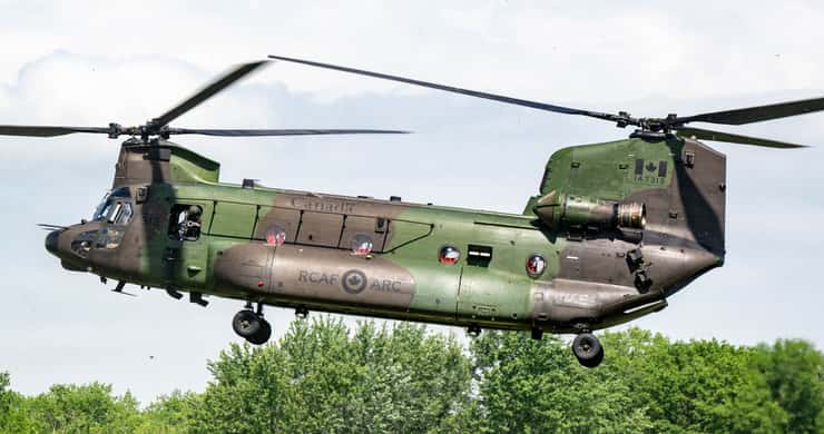 A CH-147F Chinook Helicopter (Image courtesy of the Royal Canadian Air Force)