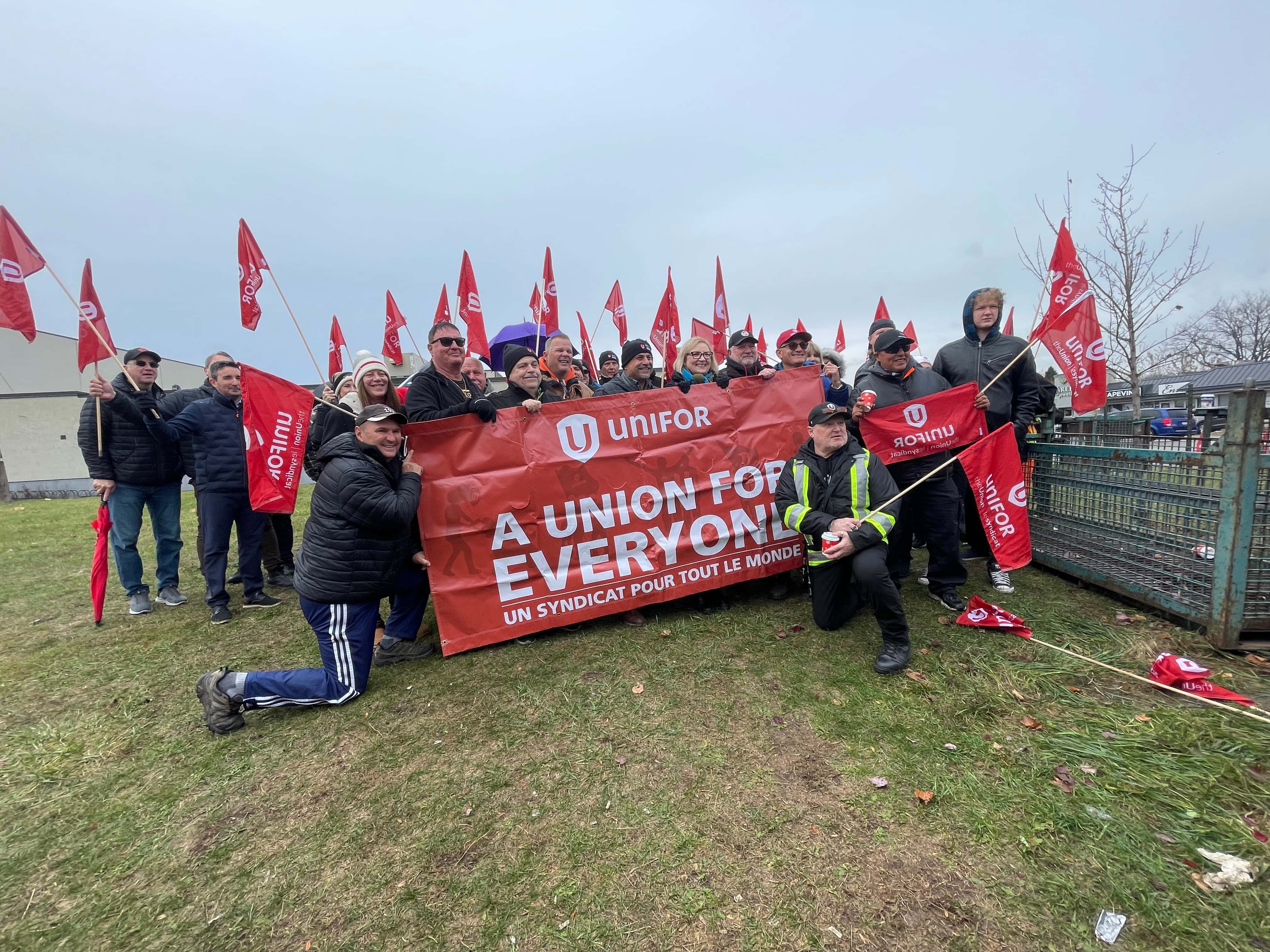 Unifor takes rally city wide to mark 100 day lockout at Titan