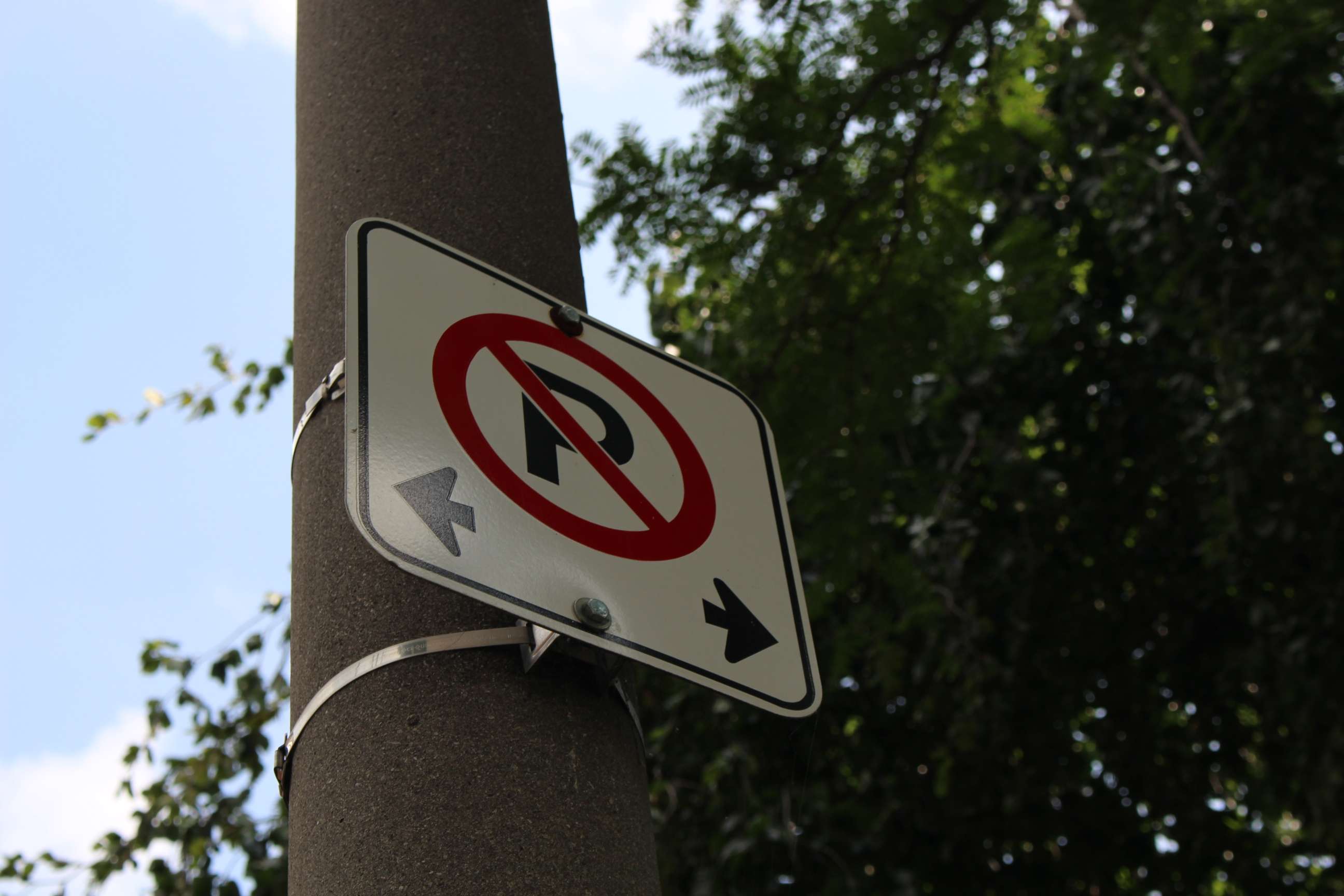 Wellington North asking drivers to respect 'No Stopping Zones'