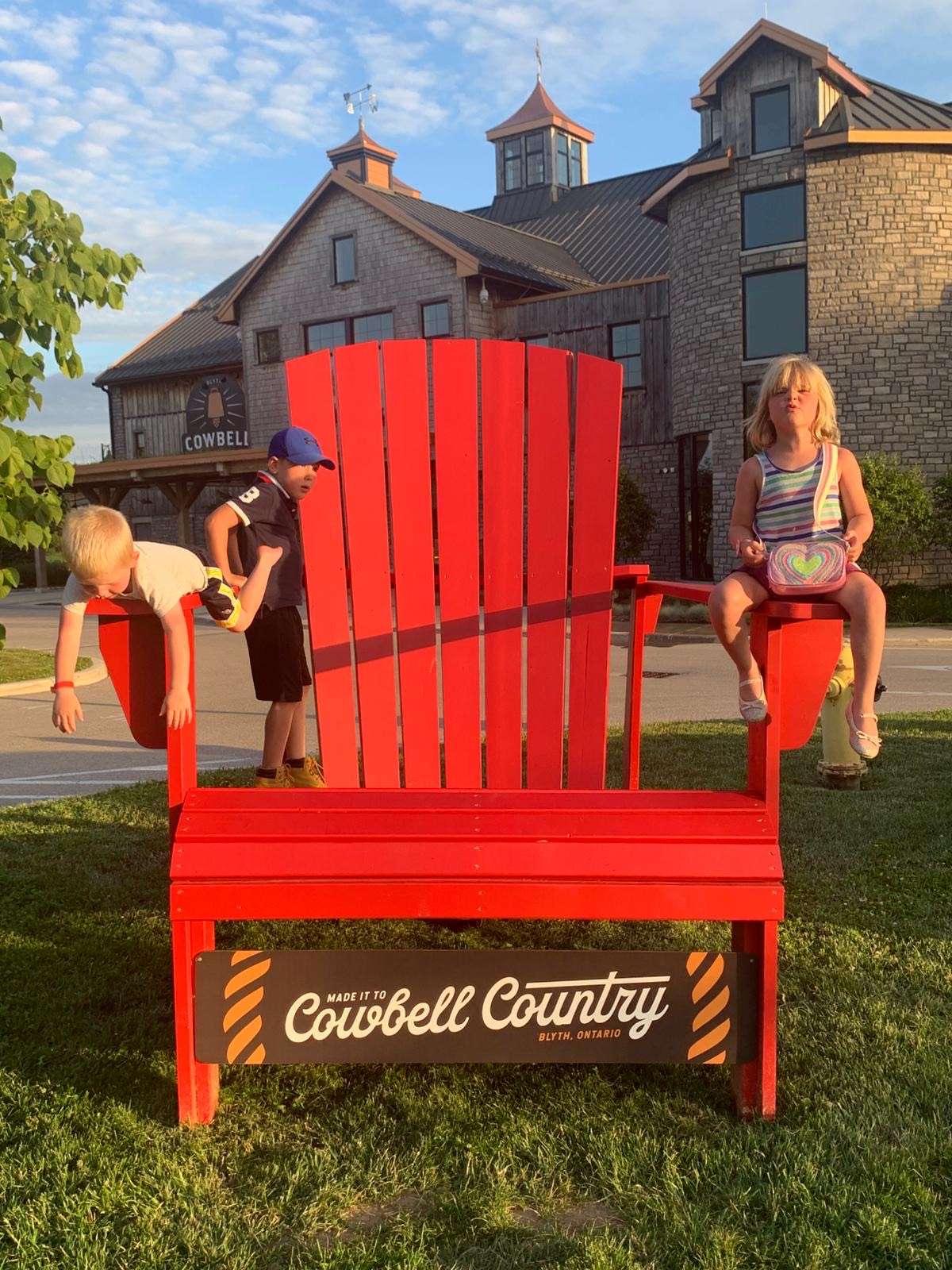 カナダ製レッドオークのカントリーチェアA ラダーバックスタイル カナダ製レッドオークのカントリーチェアA ラダーバックスタイル