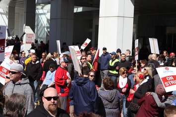 A crowd of people participates in a rally outside Caesars Windsor on April 22, 2018. Photo courtesy of Unifor Local 444/Facebook.