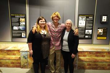 Justin Bieber with exhibit creators Sara Zilke and Micaela Fitzsimmons. (Picture courtesy of John Kastner)