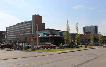 Windsor Regional Hospital Ouellette Campus. (photo by Mike Vlasveld)