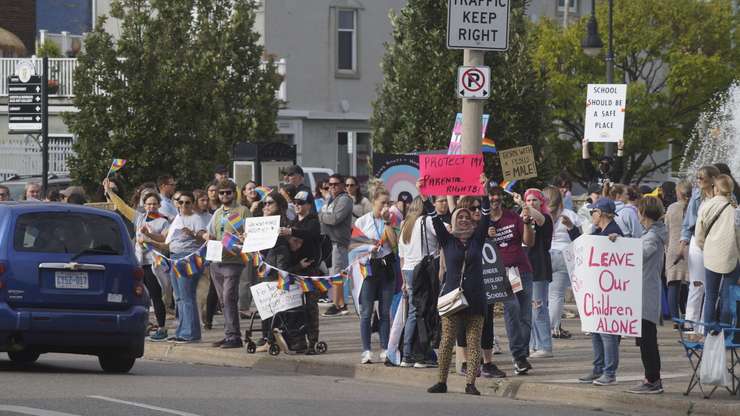 Protestors and counter protestors at the '1 Million March for Children' protest outside Sarnia City Hall. 20 September 2023. (Photo by SarniaNewsToday.ca)