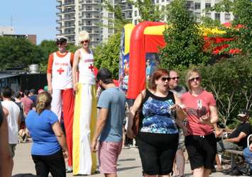 Powerboat Festival along Sarnia waterfront August 9, 2015 (BlackburnNews.com photo by Dave Dentinger)