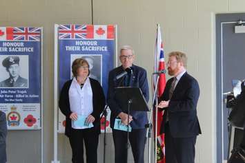 Chatham-Kent councillors speaking at the ceremony. April 5, 2017. (Photo by Natalia Vega)