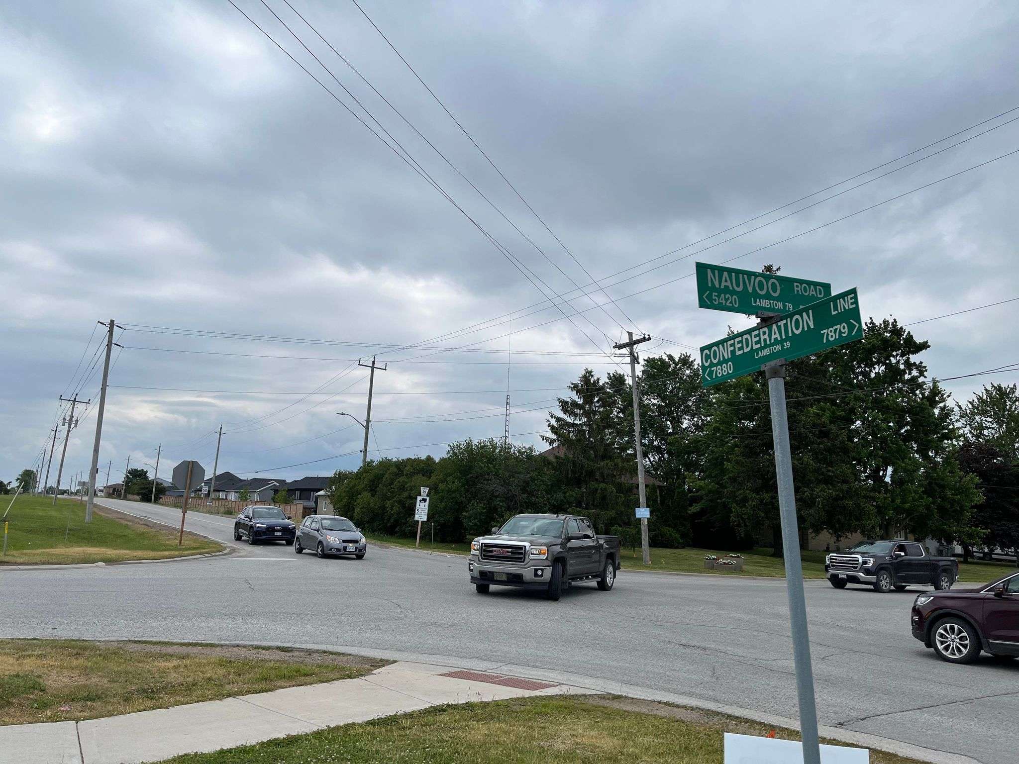 Warwick cracks down on heavy trucks bypassing construction