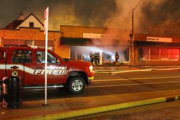 Firefighters respond to a fire at 1122 Wyandotte St. E in Windsor on December 16, 2014. (Photo by Ricardo Veneza)