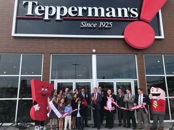 Tepperman's opens its new Sarnia store with a ribbon cutting ceremony. April 27, 2018 (Photo by Melanie Irwin)