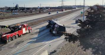 Tractor trailer rollover on the westbound Highway 401 near Bloomfield Road in Chatham-Kent. March 30, 2023. (Photo courtesy of Matthew Clark)