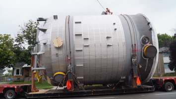 Large refinery vessel transported throughout Sarnia July 17, 2015 (BlackburnNews.com Photo by Briana Carnegie)