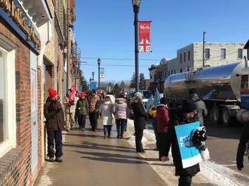 Education union members picket in front of Huron-Bruce MPP Lisa Thompson's office in Blyth. February 21st, 2020 (Photo by Ryan Drury)