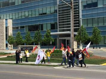 Rally at Blue Water Bridge June 8, 2016.  Blackburn News.com photo by Melanie Irwin. 