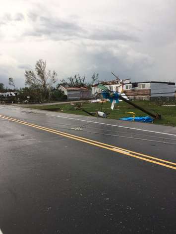 The aftermath of a tornado that touched down in the Ottawa area, September 21, 2018. (Photo courtesy of Lauren @_rawrenn via Twitter)