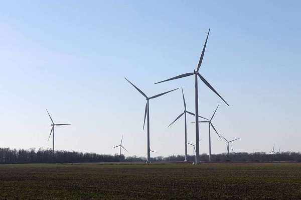 Strathroy area wind farm sold