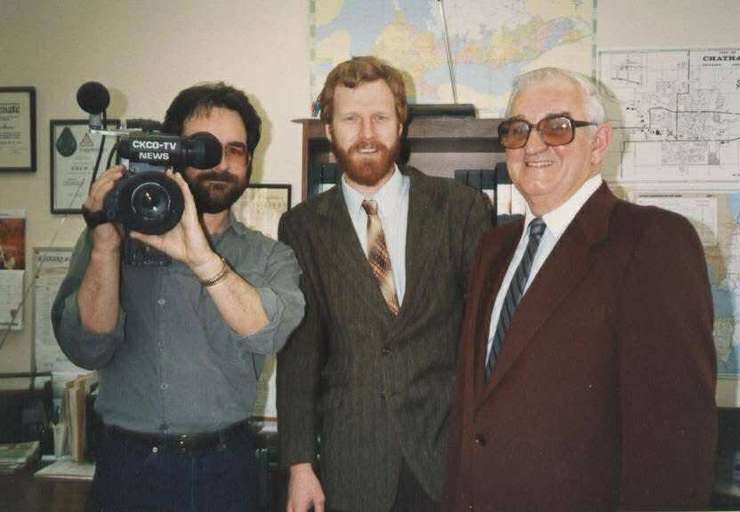 Simon Crouch (middle) with CKCO-TV photog Marc Haslip and Bureau Chief John Haslip. Circa 1990. (Photo courtesy of Randy Steinman)