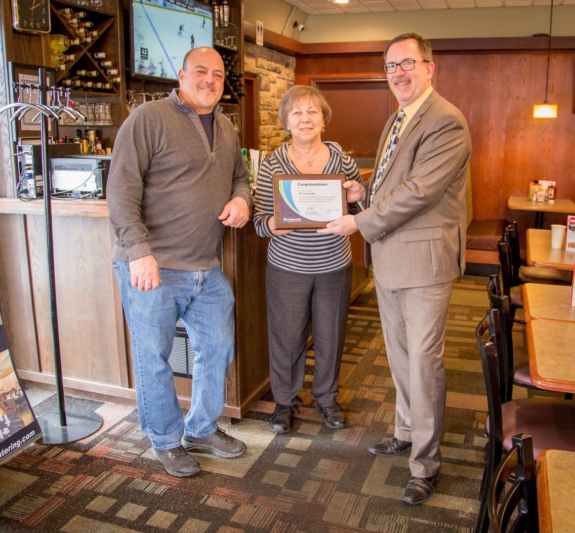 Tom Paraskevopoulos, Gina Paraskevopoulos, Mayor Darrin Caniff in February 2020 (Photo courtesy Municipality of Chatham-Kent)