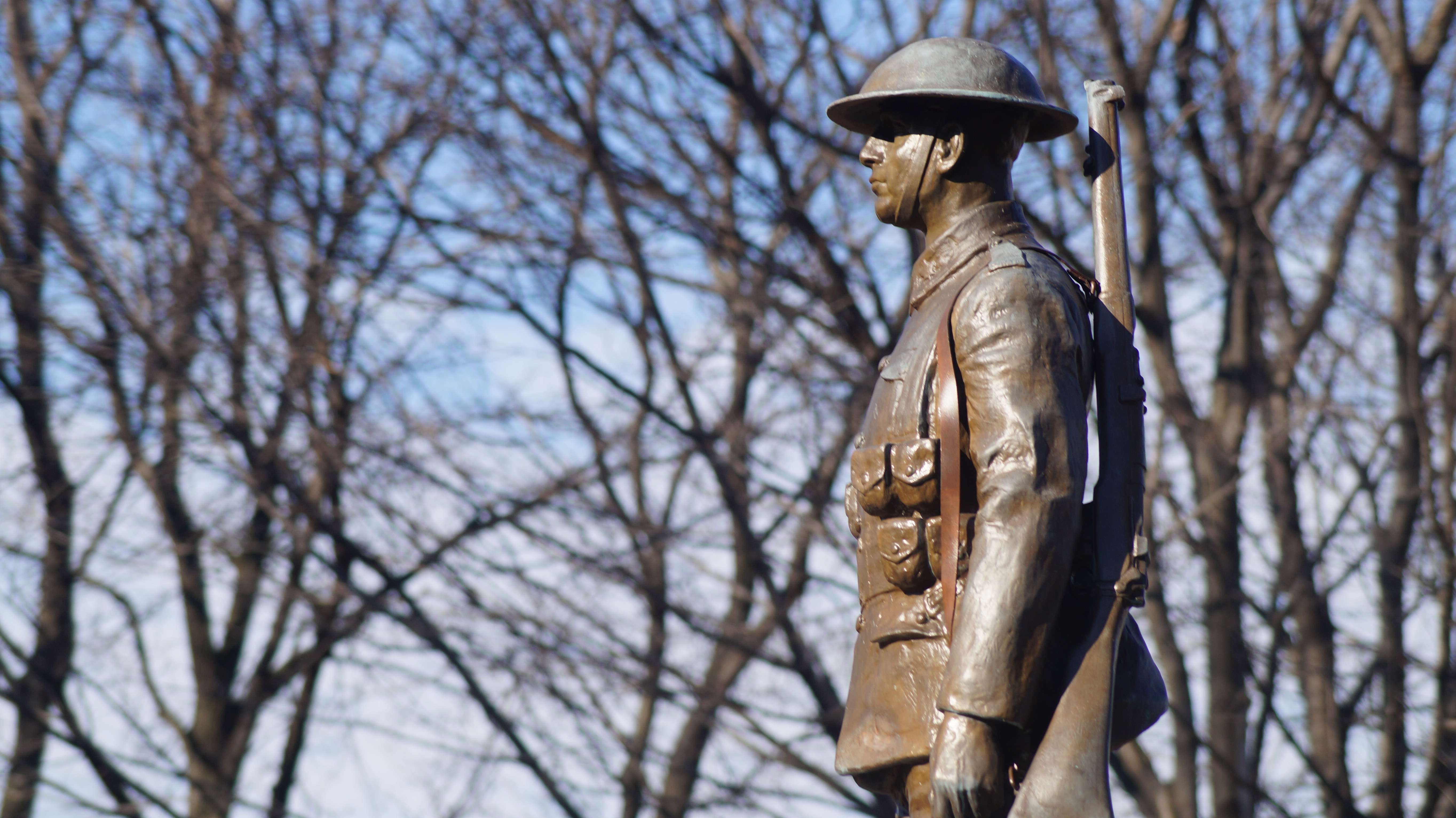 Are stores open in ontario on remembrance day