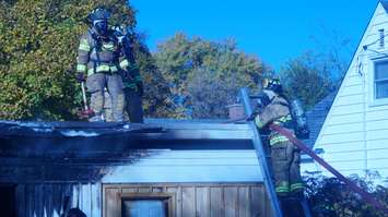 Sarnia Fire battles early morning fire. November 7, 2014 (photo by Jake Jeffrey blackburnnews.com)