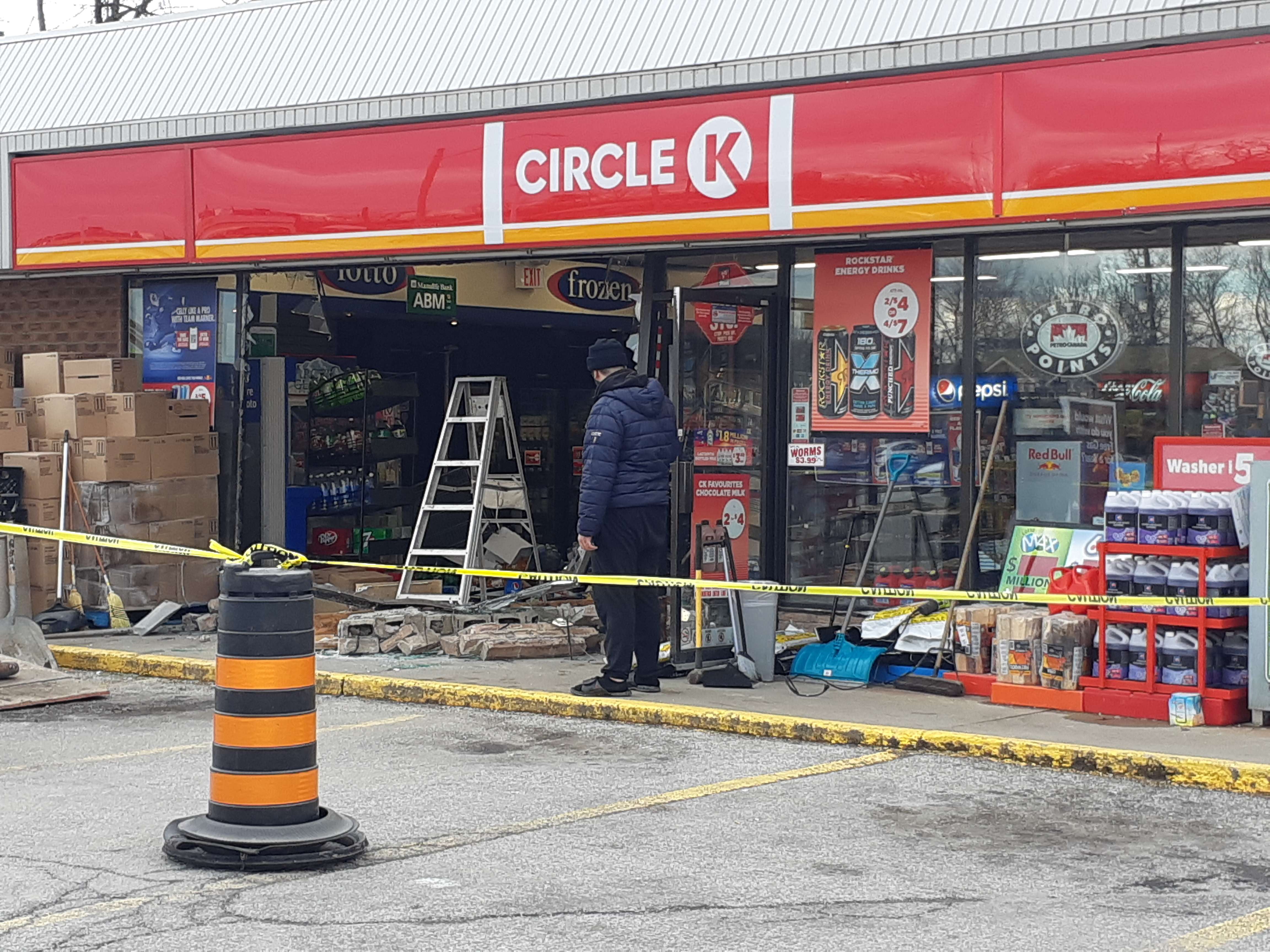 SUV crashes into convenience store
