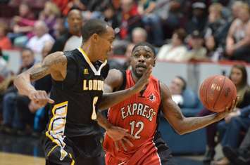 The Windsor Express take on the London Lightning, December 5, 2014. (Photo courtesy of the Windsor Express)